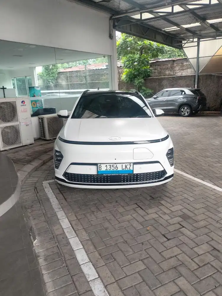 Kona ev signature long range