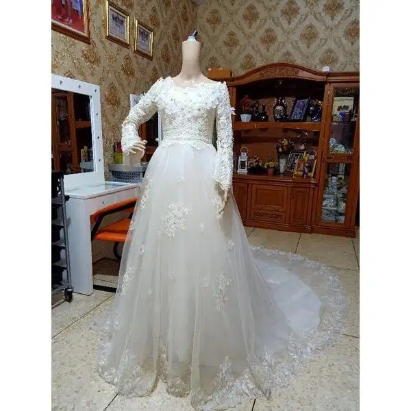 Gaun pengantin putih