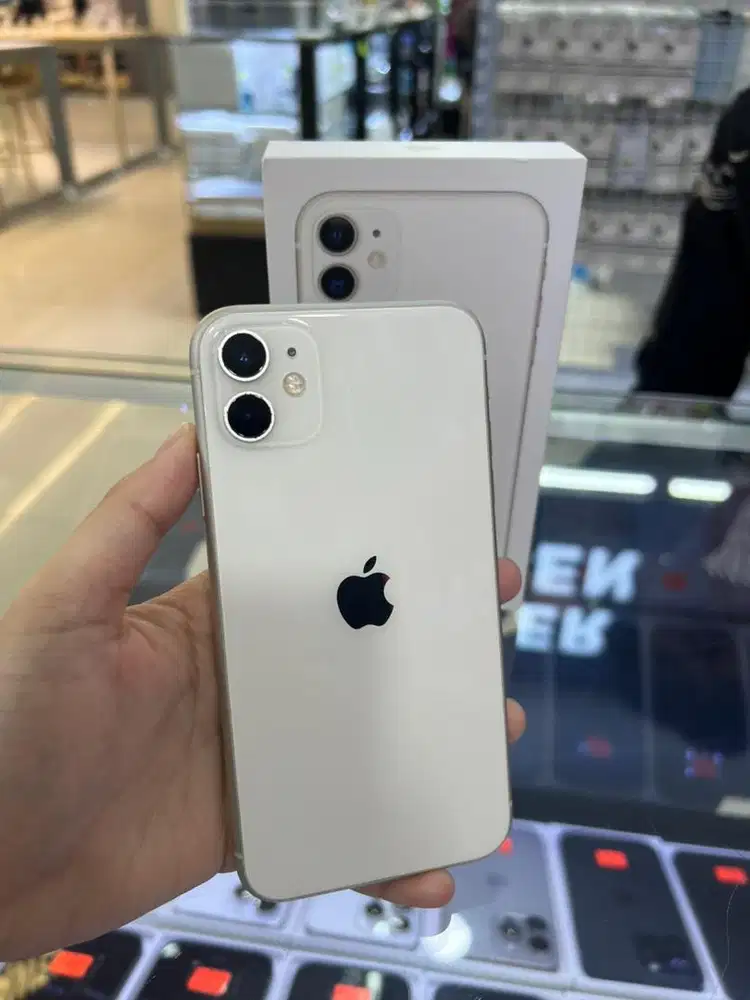 SECOND IPHONE 11 128GB EX IBOX MULUS PEMAKAIAM