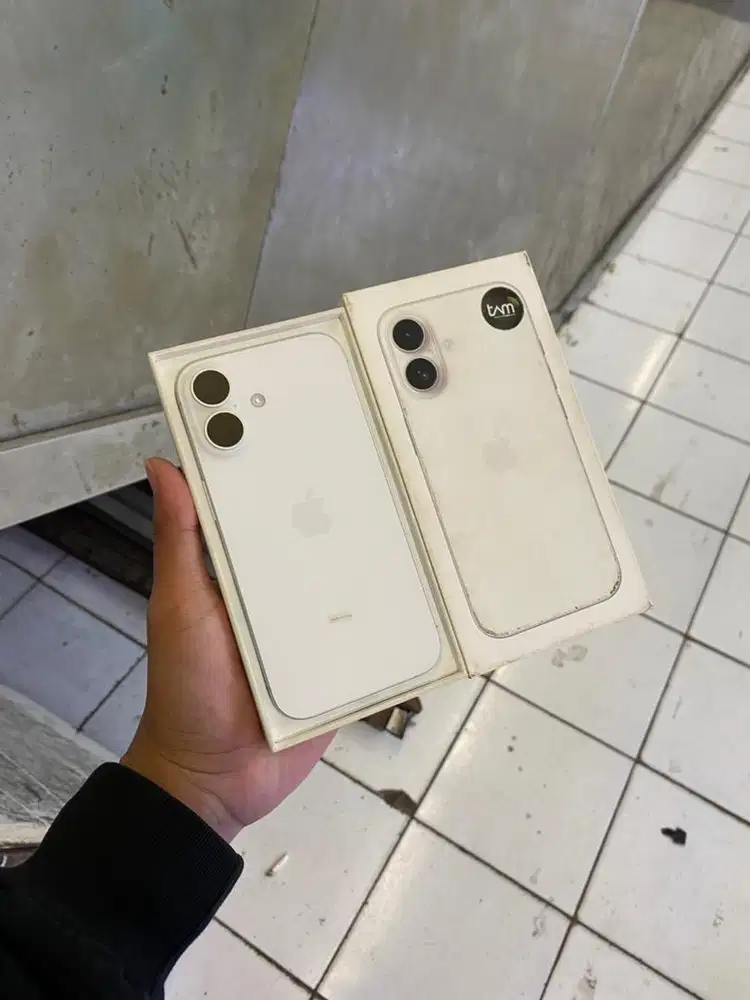 iPhone 16 256gb iBox