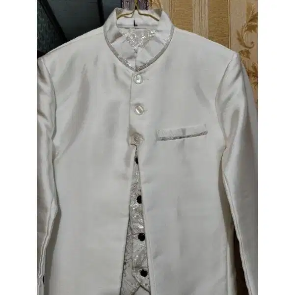 Beskap pengantin pria