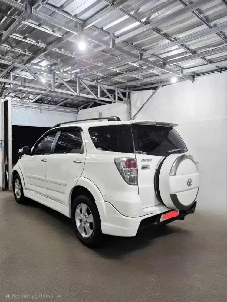 Dp 3 jt Rush S TRD a/t 2014 ang 3,5