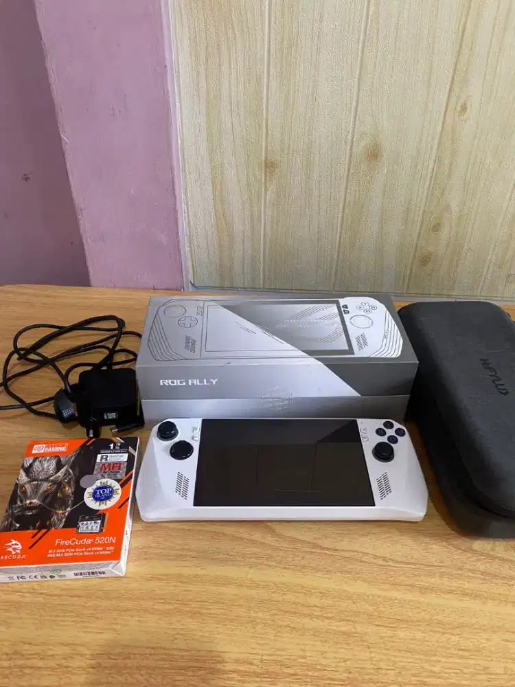 Rog Ally Z1 Extreme SSD 1tb fullset
