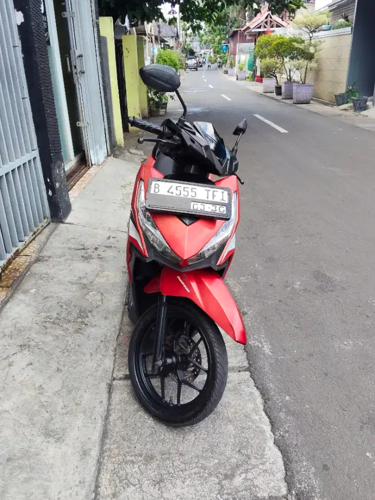 Vario 125 LED  ISS Hidling Stop 2015