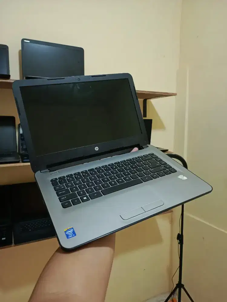 Hp 14 R029TX Broadwell Gen 5 Ram 8Gb Lancar Jaya Mulus