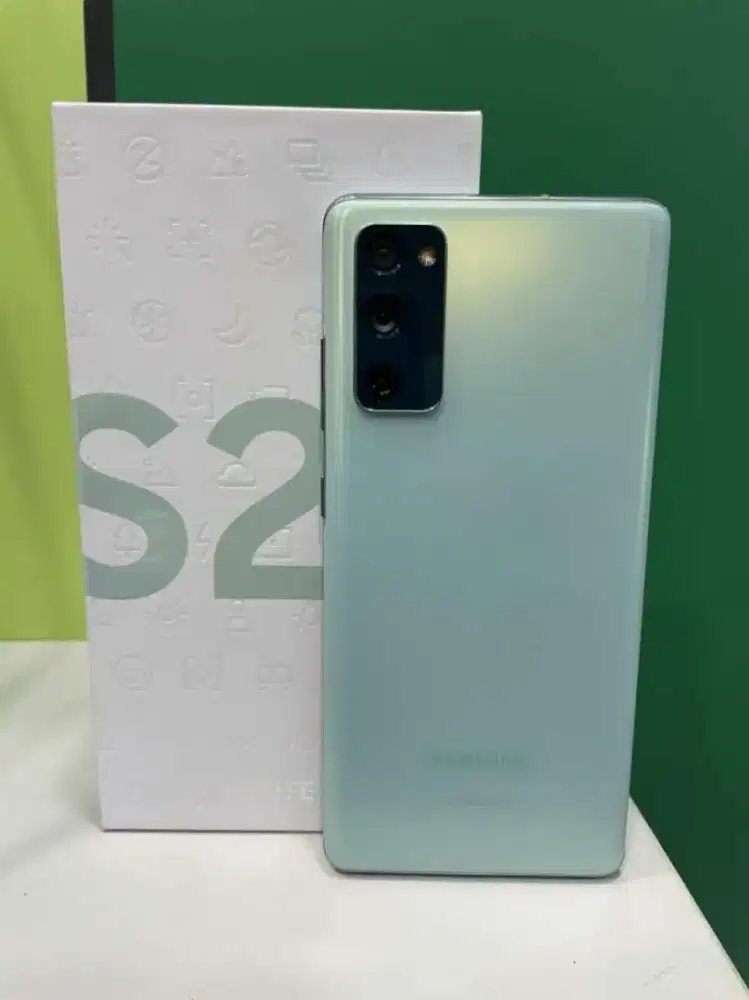 Samsung S20 FE 8/256 GB