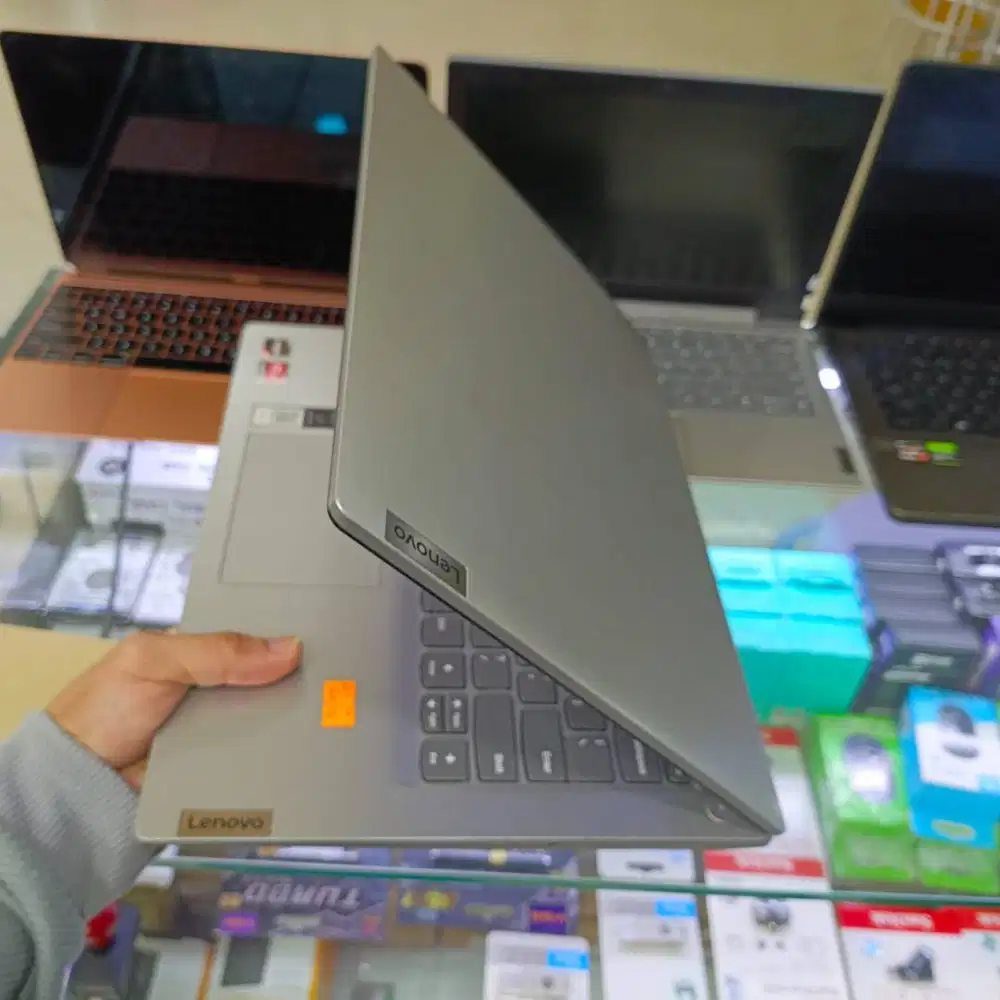 Laptop lenovo ideapad slim 3 ryzen 3 ram 8gb ssd 256g vga redeon 2gb
