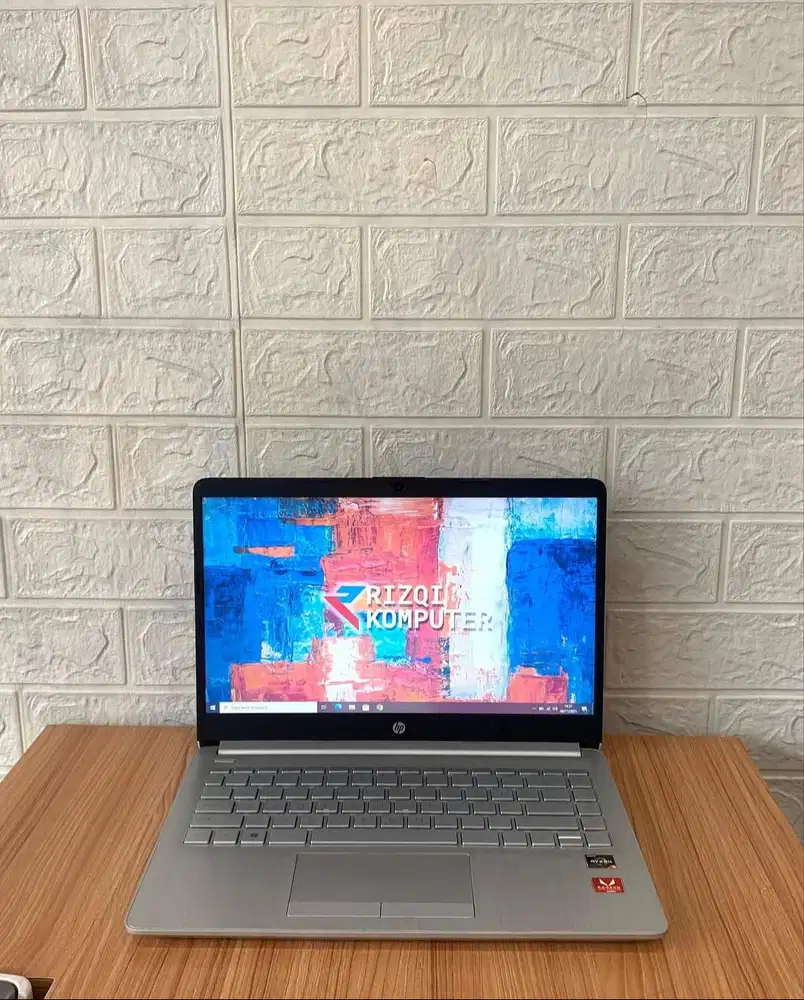 HP 14S DK0077AU  AMD Ryzen 5 3500U Ram 8GB SSD 512GB