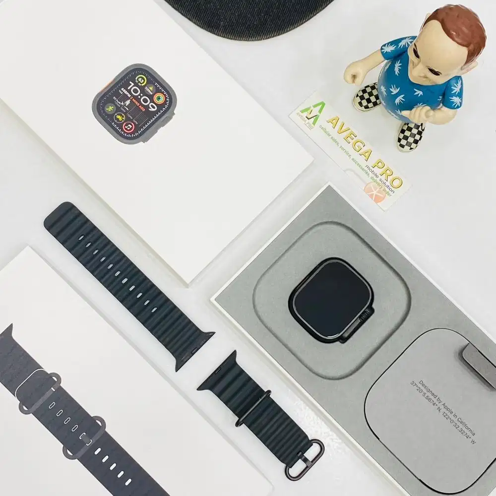 Second apple watch ultra 2 49mm space black titanium ocean band