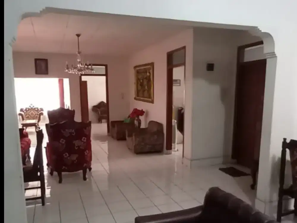 Termurah! Rumah lux mainroad sayap riau bandung tengah