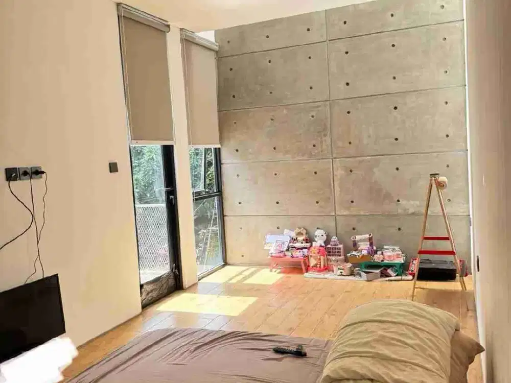 Rumah 2 Lantai SHM 3 Kamar Luas 100m Furnish Cluster Graha Raya Bintaro