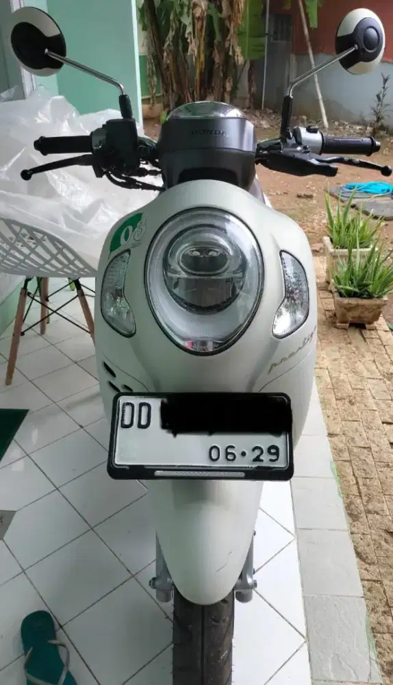 Dijual Honda Scoopy putih 2024