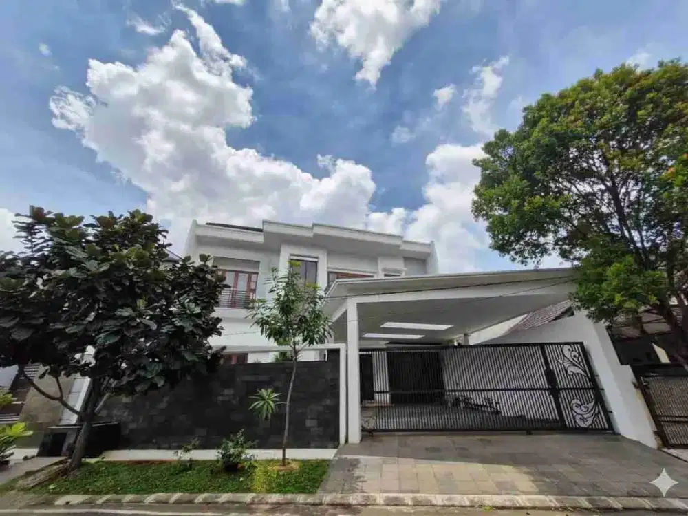 DIJUAL RUMAH BARU MEWAH
SWIMMING POOL DI KOMPLEK ELITE
DUREN SAWIT JAKTIM