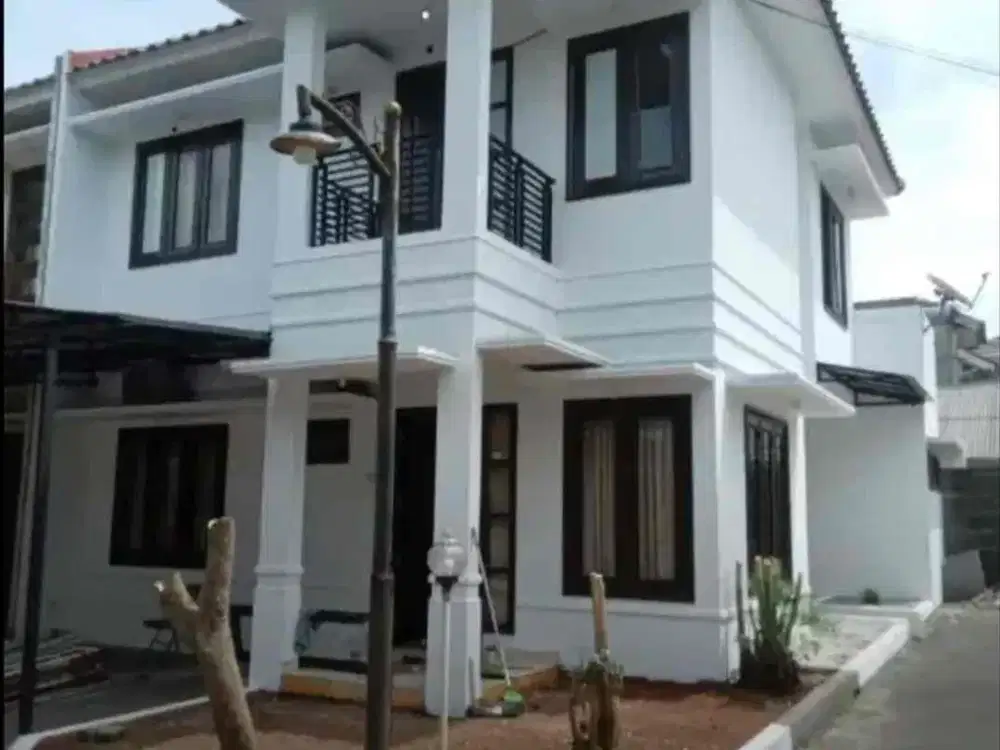 Rumah 2 Lantai di Cluster Area Ragunan Pasar Minggu Jaksel