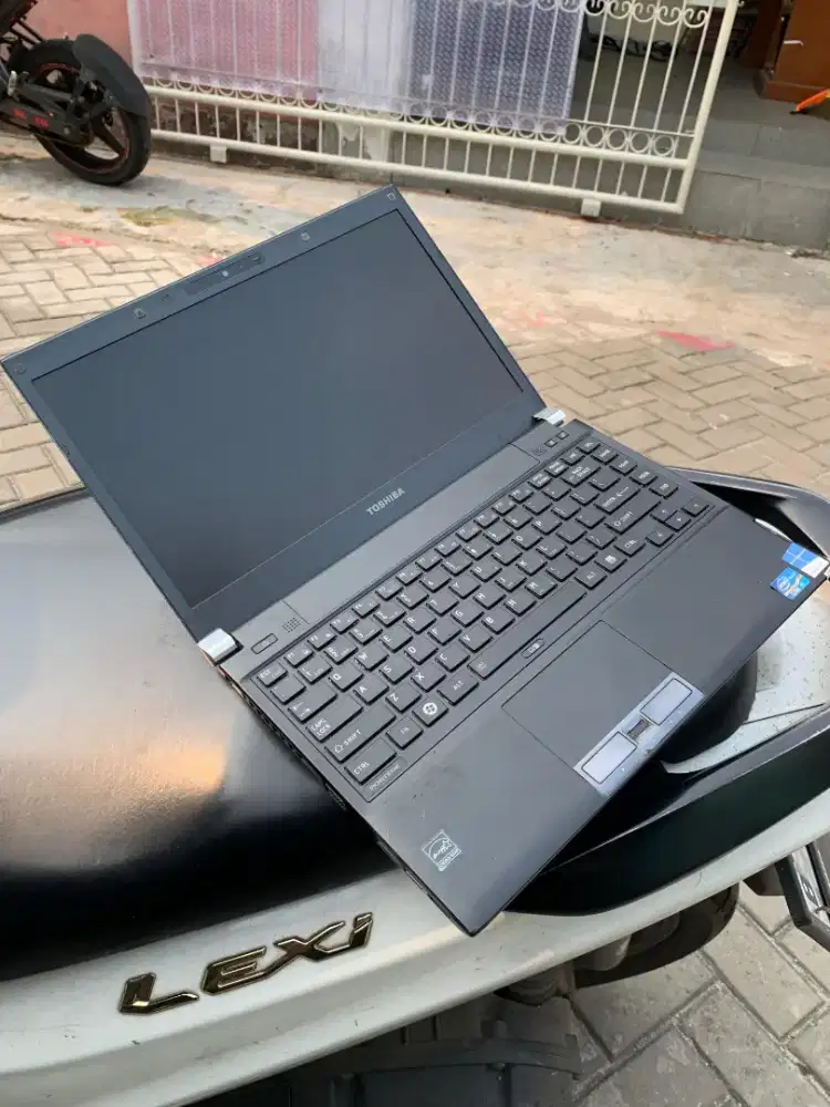 Toshiba Portege R930 Intel Core i5 Ivibridge Gen 3 Mulus