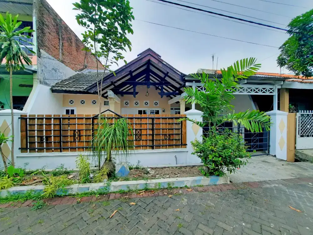 Di sewakan pondok sidokare indah ff- 15