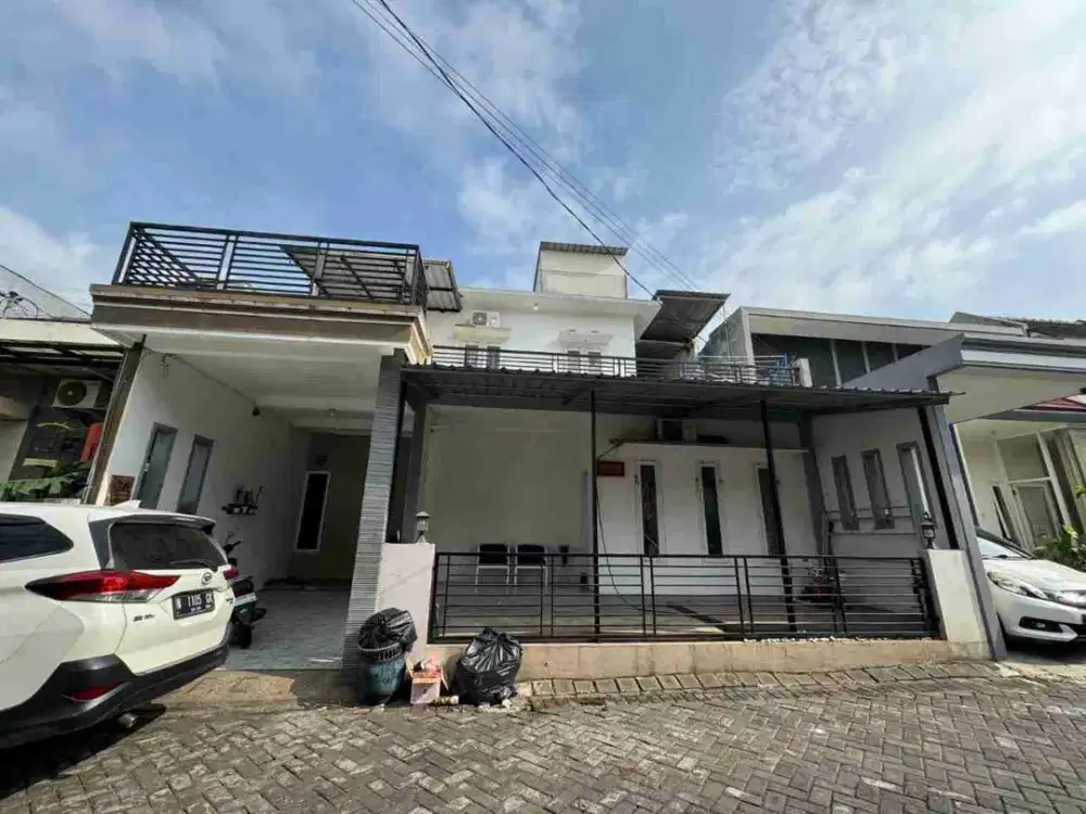 Rumah Modern 2 Lantai Perum Saxophone Dekat Soekarno Hatta
