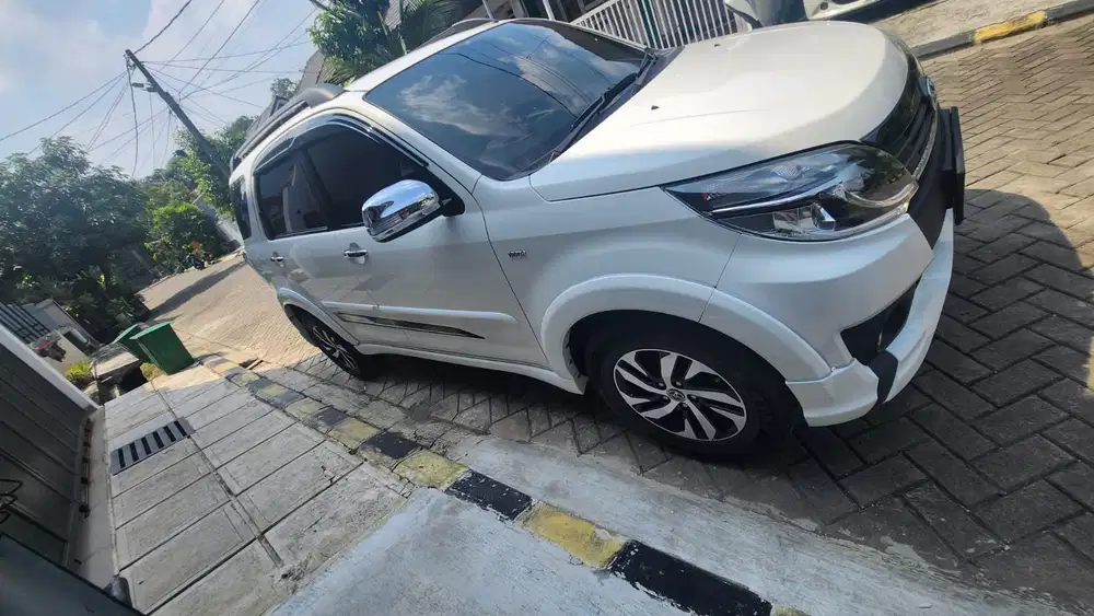 Toyota Rush 2015 Bensin