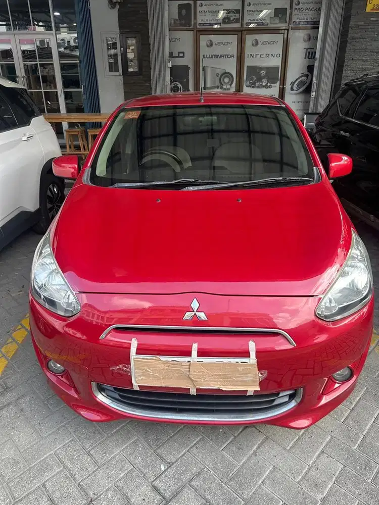 Di jual mobil mitsubishi mirage 2013 exceed