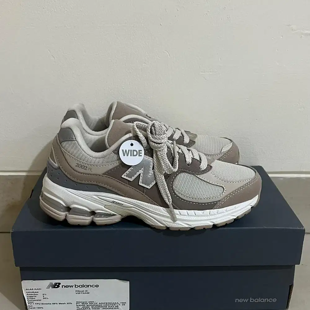 Sneakers New Balance 2002