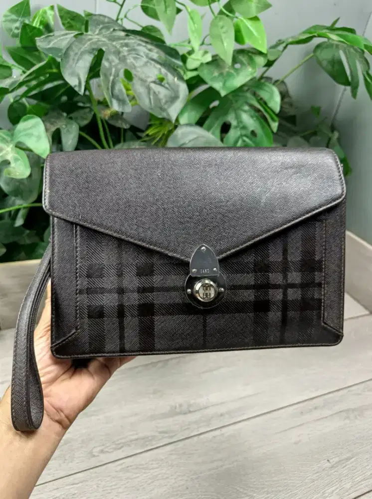 Daks clutch bag