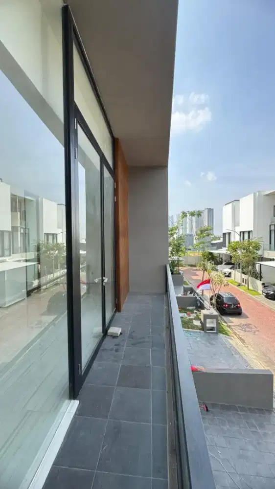 Dijual Rumah Baru Gress Dian Istana