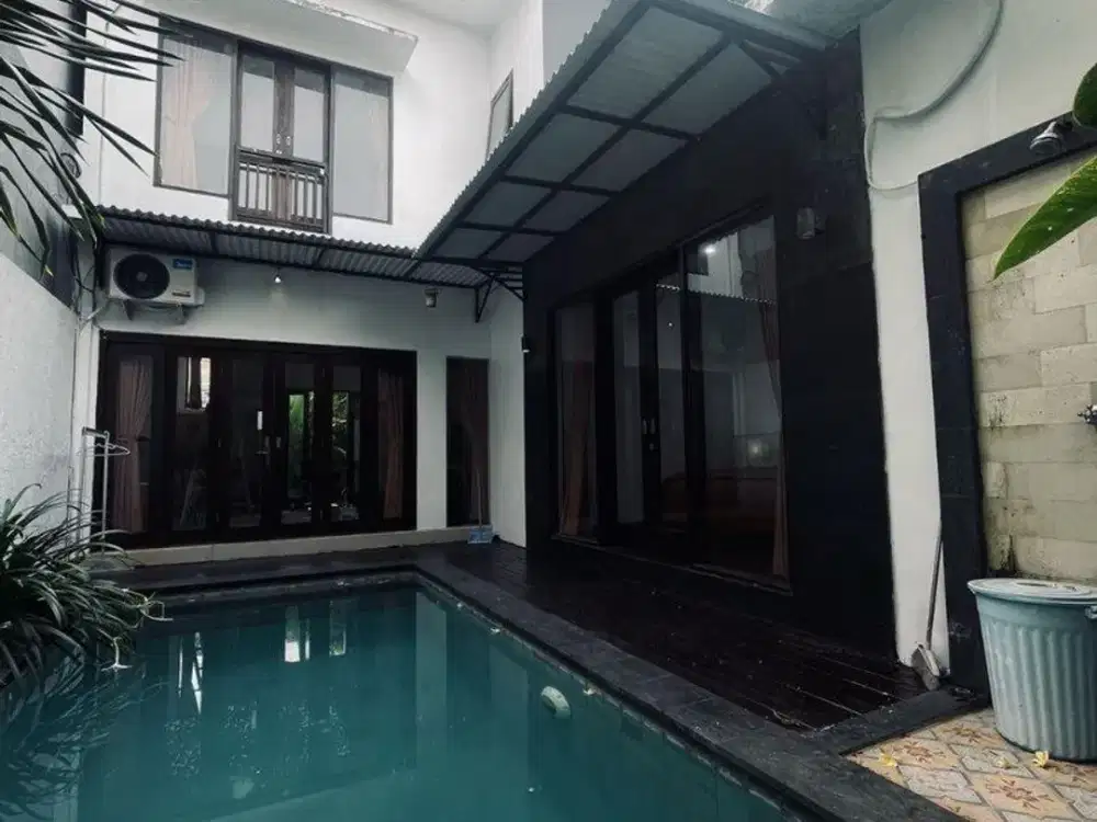Villa Mewah Type Minimalis Disewakan, Kerobokan Kelod Area