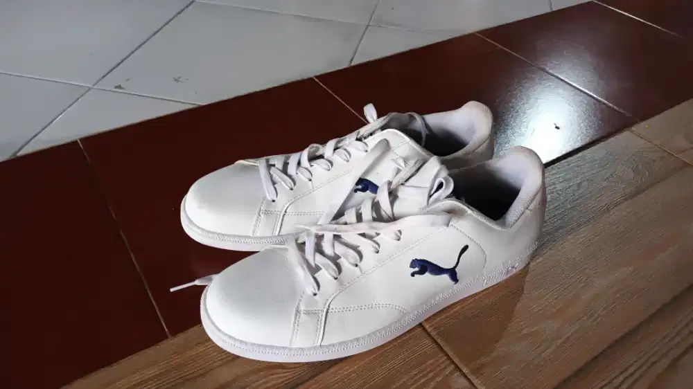 Sepatu Puma Like New