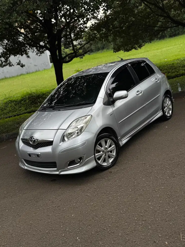 Toyota Yaris 2010 Bensin