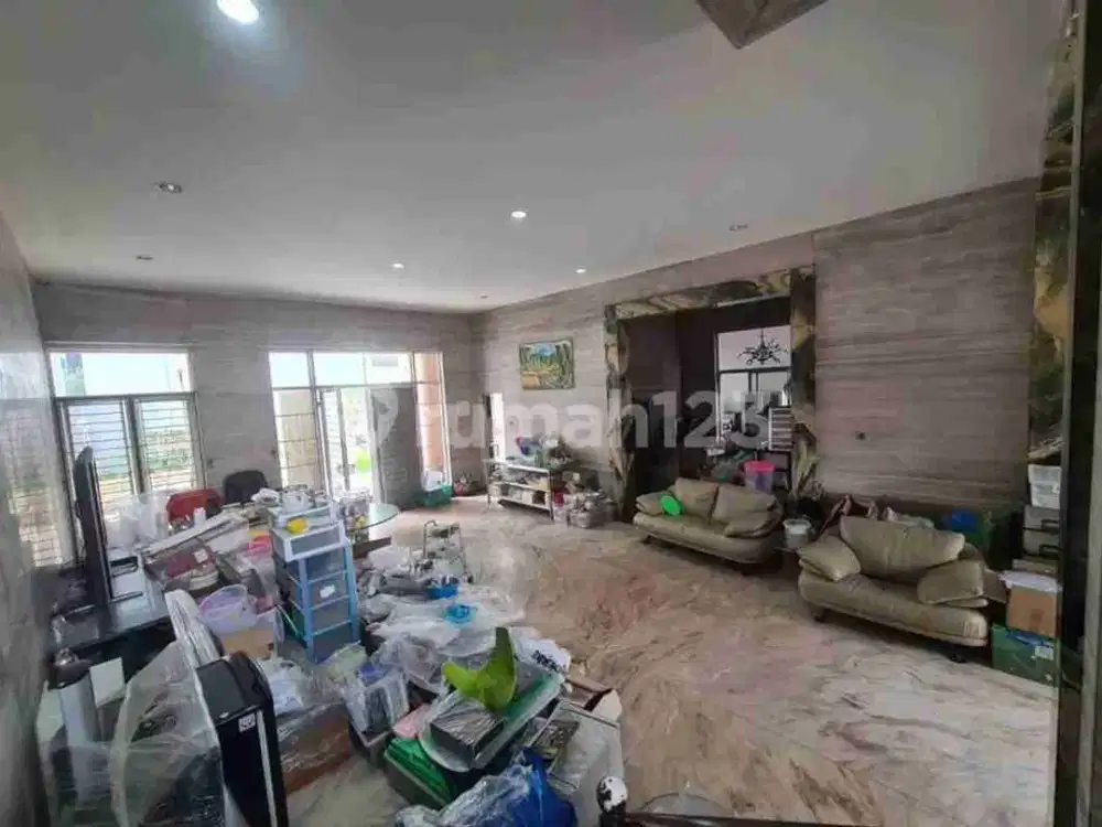 Dijual cepat rumah Akasia Golf Raya luas dan bagus