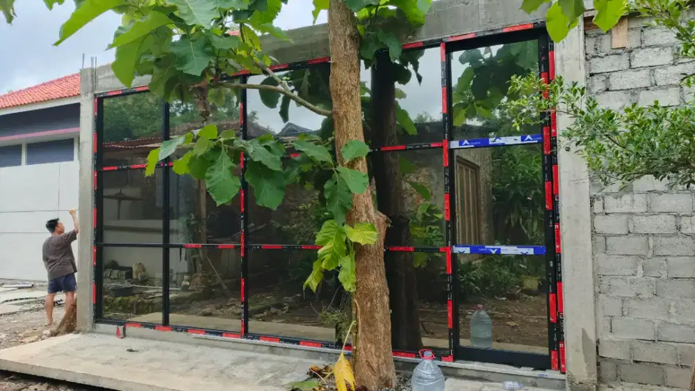 Kaca film cermin stiker oneway kacafilm kantor, cafe, gedung & toko