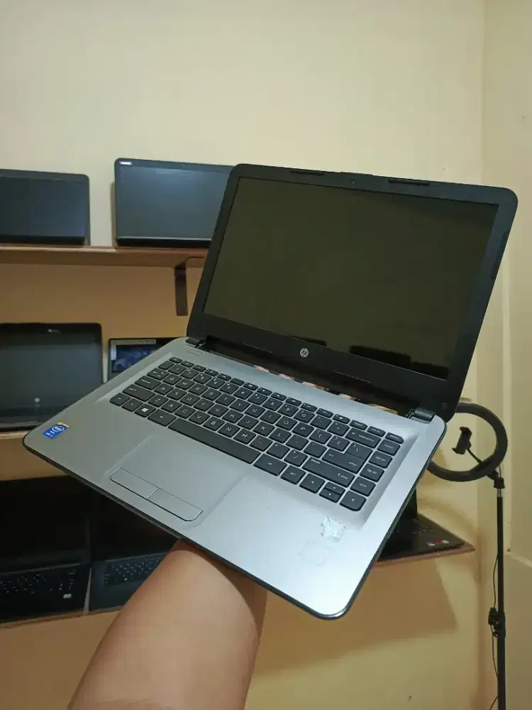 Hp 14 R029TX Broadwell Gen 5 Ram 8Gb Lancar Jaya Mulus