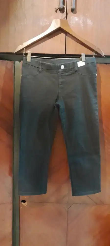 Celana wanita bahan jeans hitam