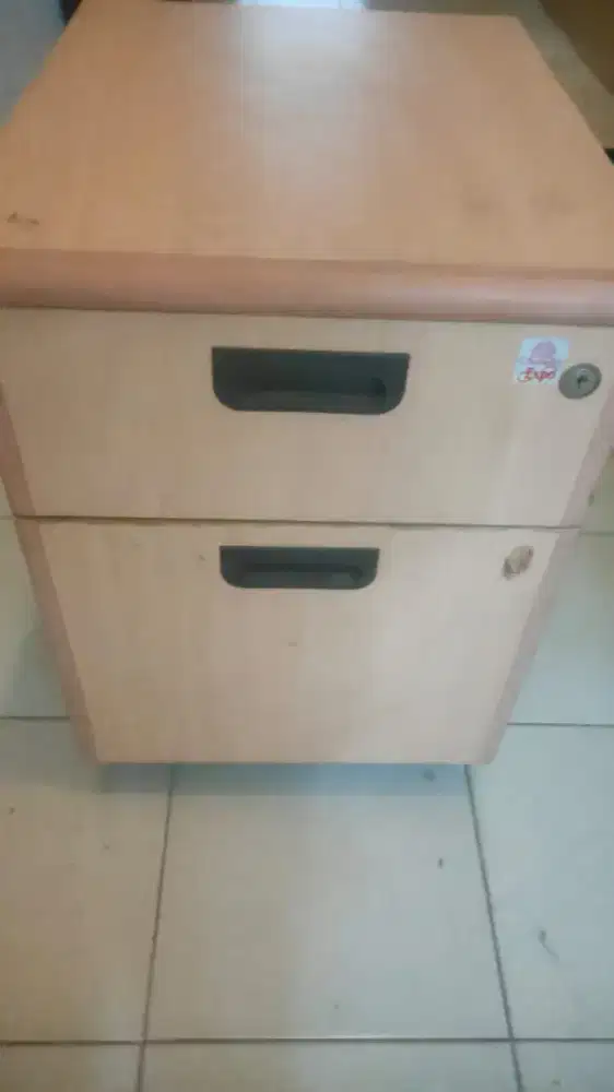 Jual meja kursi kantor