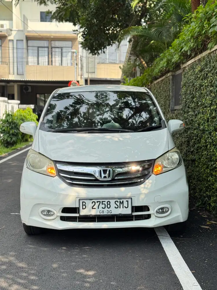 Honda Freed 2015 Bensin