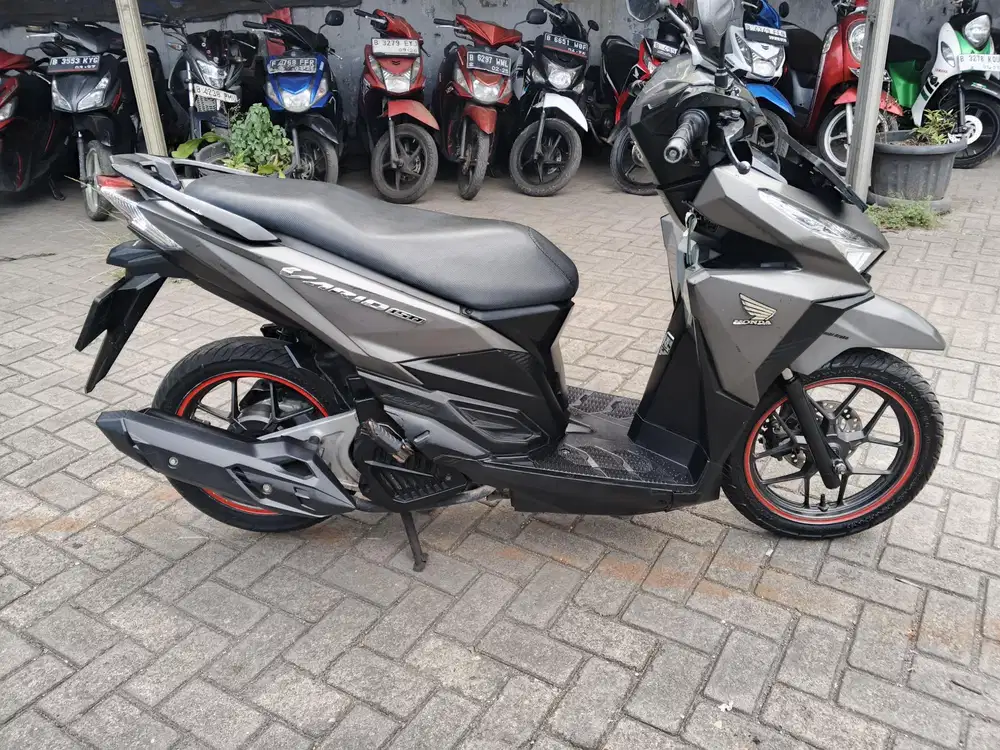 [PROMO NOV] Honda Vario 150 LED old Tahun 2017 Surat Komplit