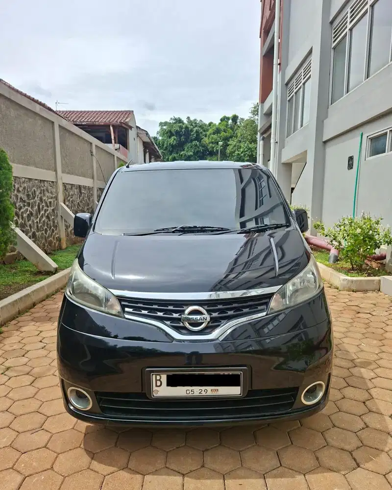 Nissan Evalia SV Matic 2013 Km Low Istimewa