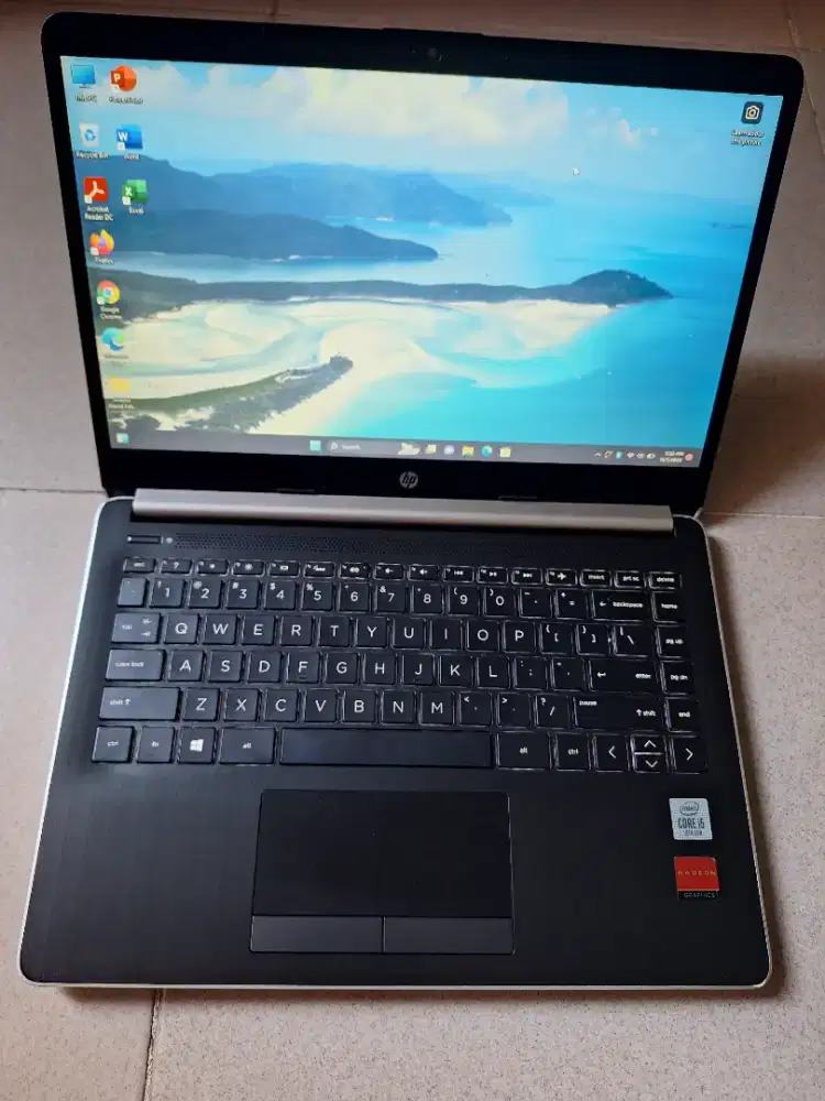 Bismillah dijual laptop hp14 slim core i5 ram 8gb ssd512gb siap pakai