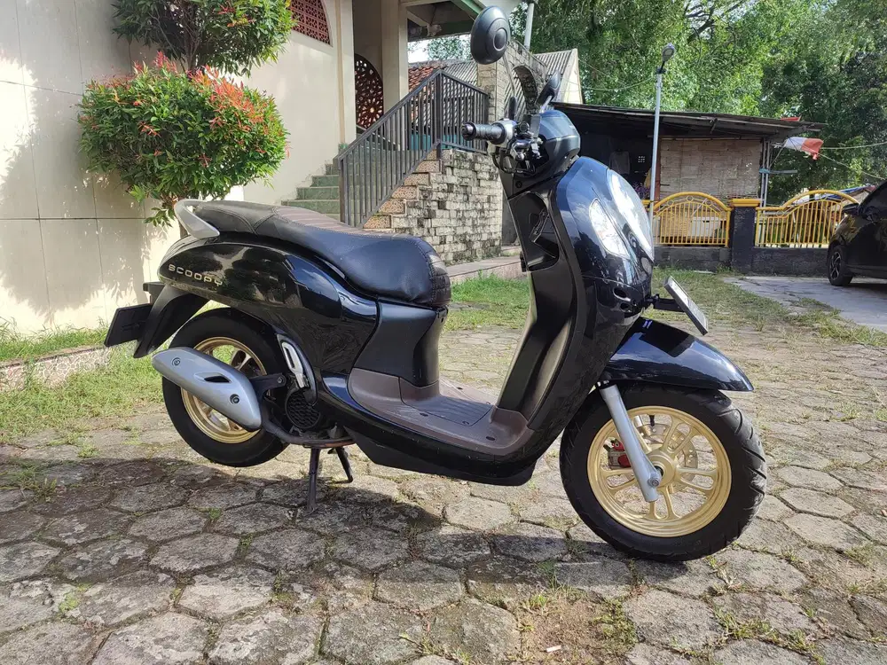 SCOOPY PRESTIGE KEYLESS TAHUN 2020