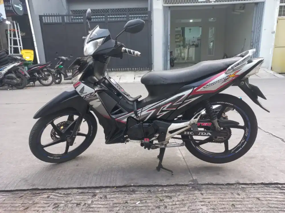 Di jual honda supra x 125 thn2009, karbu, surat2 komplit