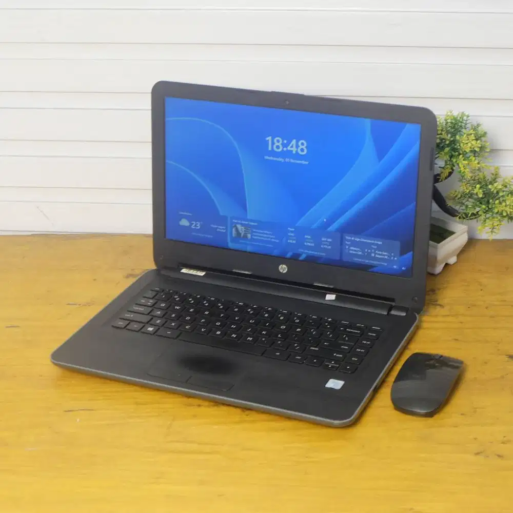 SLIM HP 240 G5 Core i3 gen 6 ram 8 sudah SSD