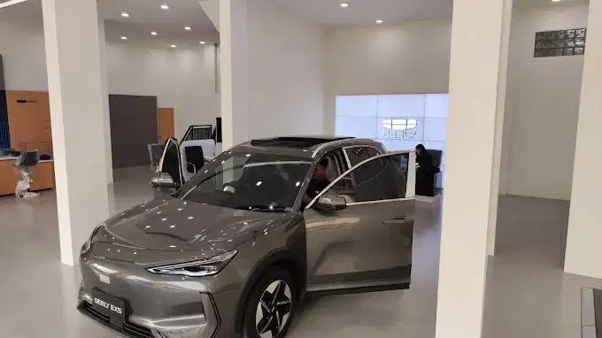 Sales Eksekutif Mobil