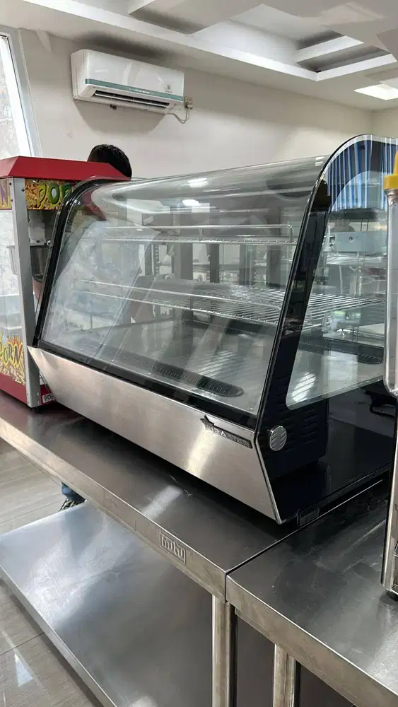 DIJUAL KULKAS SHOWCASE DISPLAY, jual rugi & kondisi masih sangat bagus