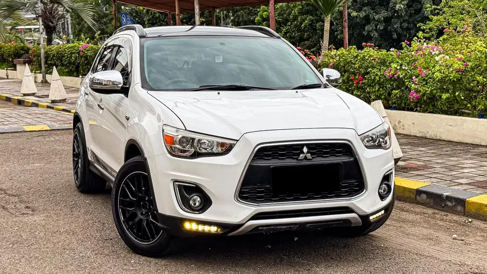 Mitsubishi Outlander PX limited 2017 Bensin