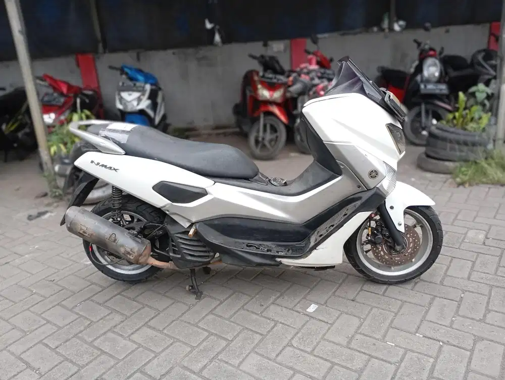 [PROMO NOV] Yamaha NMAX Tahun 2017 Surat Komplit