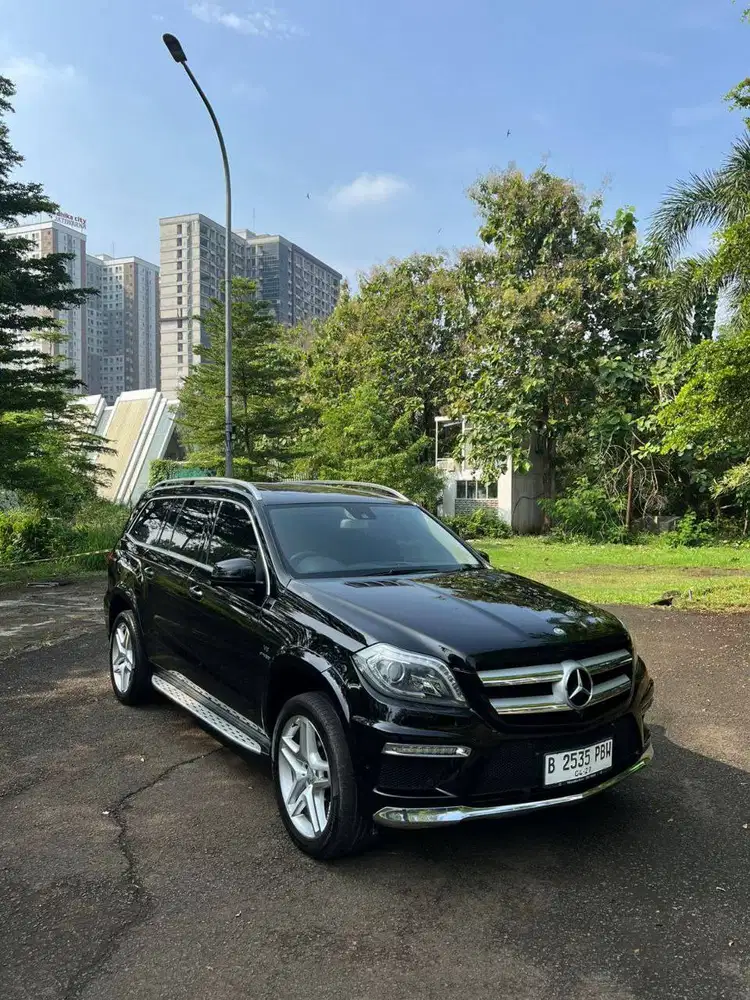 Mercedes Benz GL500 Tahun 2014