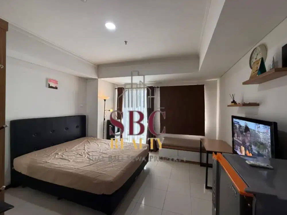 Sewa Unit Apartemen Royal Mediterania Garden Residence Tipe Studio Kondisi Furnished Lengkap Dekat Dengan Pusat Pembelanjaan dan Best View
