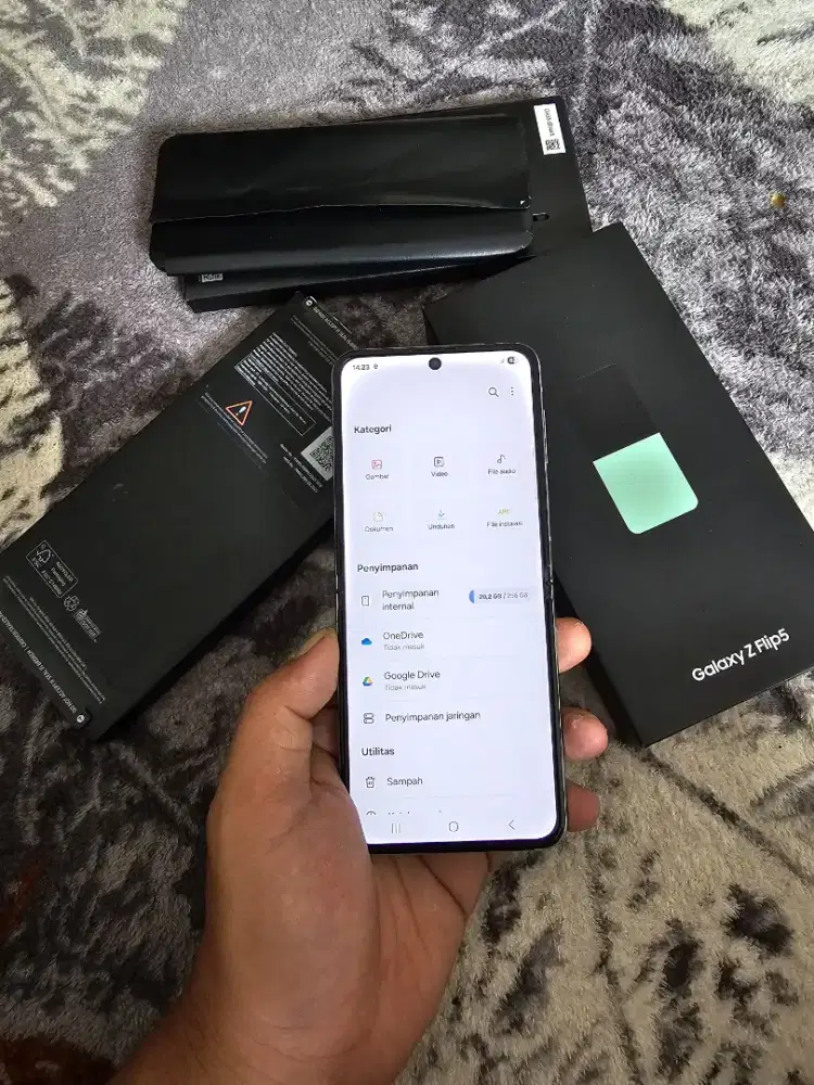 Samsung Zflip 5 8/256 GB