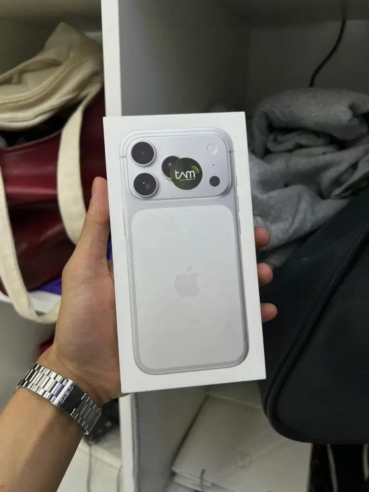 iphone 17 pro 256 silver new