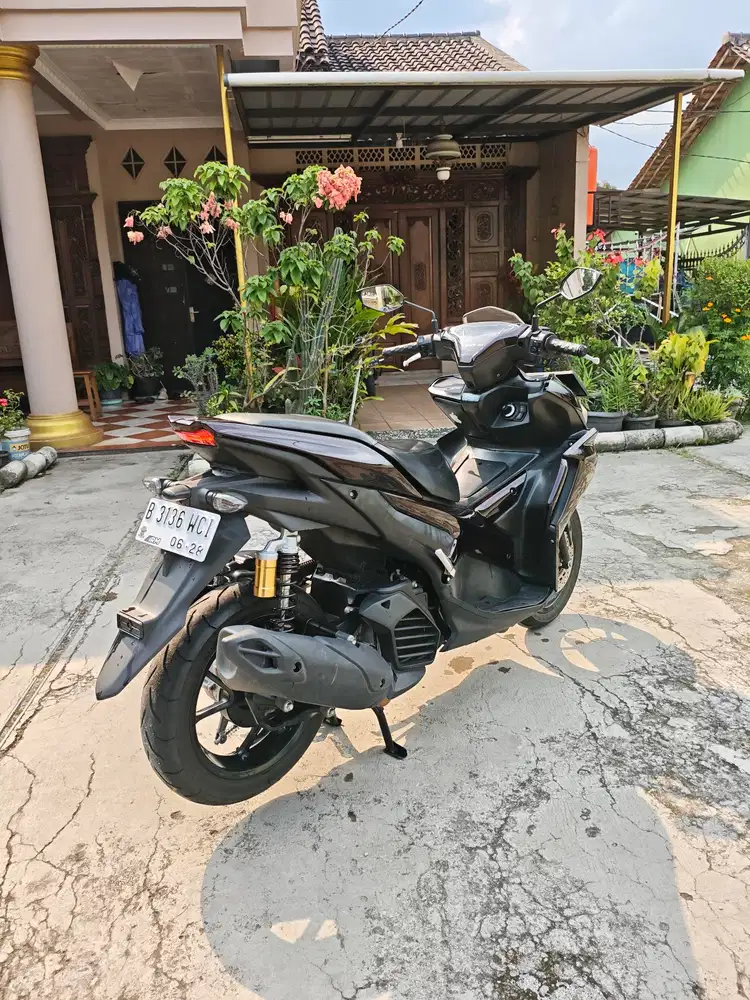 Dijual Aerox New ABS 155cc garansi persuratan